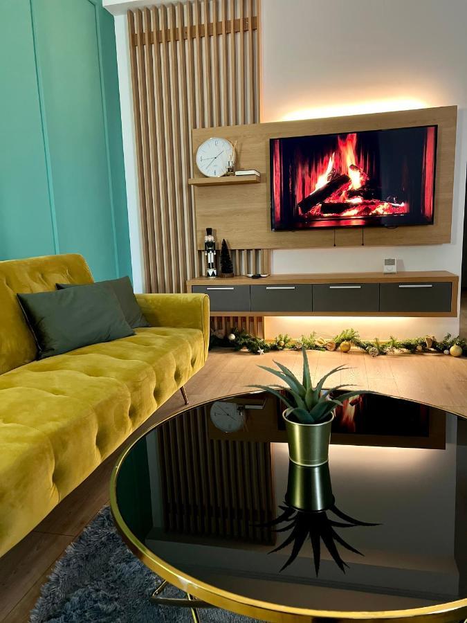 Huggo Apartment 35 Marosvásárhely Kültér fotó
